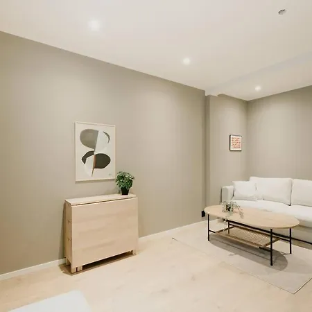 Stay Apartments Mcb N8 *